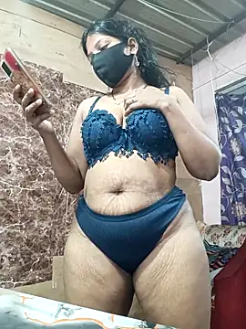 queensenorita online show from 31, 10, 2025