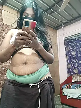 queensenorita online show from 15, 12, 2025