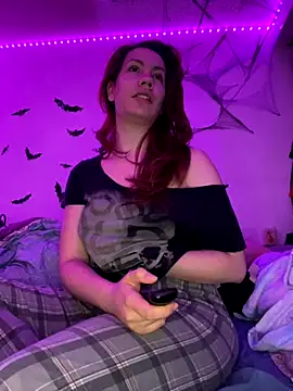 Snapshot of Nina-Chick777 chatting on 27, 10, 2025 Nina-Chick777 online show from 27, 10, 2025