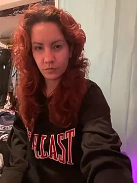 Snapshot of Nina-Chick777 chatting on 9, 10, 2025 Nina-Chick777 online show from 9, 10, 2025