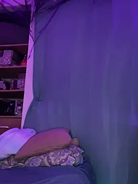 Snapshot of Nina-Chick777 chatting on 25, 10, 2025 Nina-Chick777 online show from 25, 10, 2025