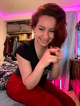 Snapshot of Nina-Chick777 chatting on 27, 11, 2025 Nina-Chick777 online show from 27, 11, 2025