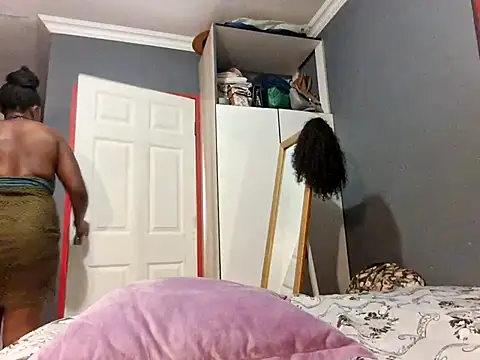 EbonyRose9 online show from 3, 3, 2025