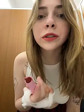 Sunny   Bunny online show from 22, 2, 2025