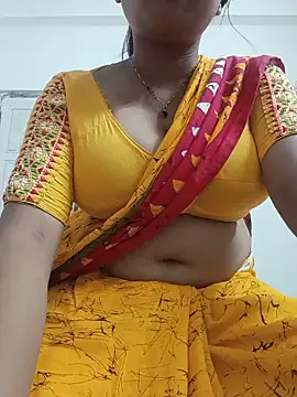 Snapshot of Priya_2222 chatting on 19, 5, 2026 Priya 2222 online show from 19, 5, 2026