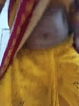 Snapshot of Priya_2222 chatting on 22, 5, 2026 Priya 2222 online show from 22, 5, 2026