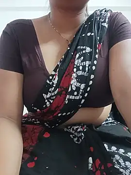 Snapshot of Priya_2222 chatting on 18, 5, 2026 Priya 2222 online show from 18, 5, 2026