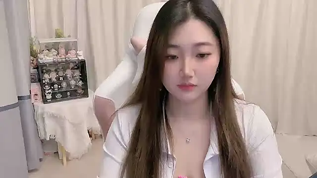 Stars Elyn online show from 4, 12, 2024