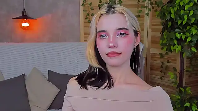 as1an girlfriend online show from 29, 1, 2025