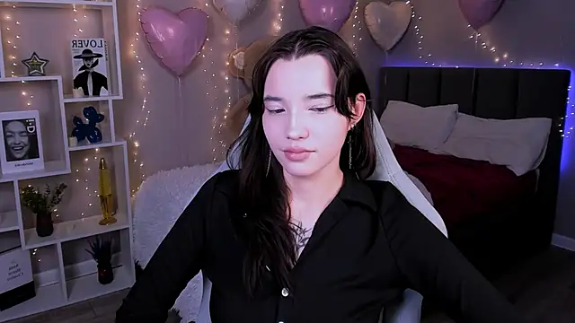 as1an girlfriend online show from 25, 2, 2026