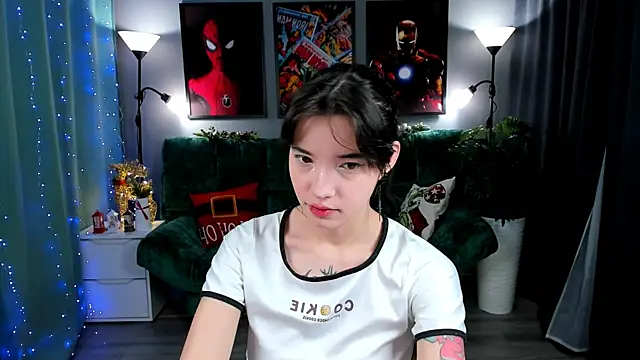 as1an girlfriend online show from 18, 12, 2025