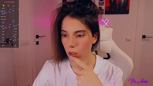  ni kiss online show from 23, 11, 2025