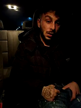 Iulianmarius12 online show from 5, 3, 2026