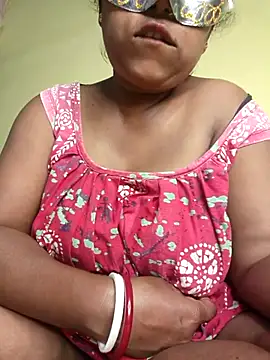 Snapshot of tinabhabhi chatting on 12, 3, 2026 tinabhabhi online show from 12, 3, 2026