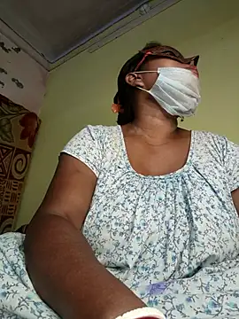 Snapshot of tinabhabhi chatting on 18, 3, 2025 tinabhabhi online show from 18, 3, 2025