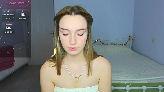 Wild Sophie  online show from 18, 11, 2025