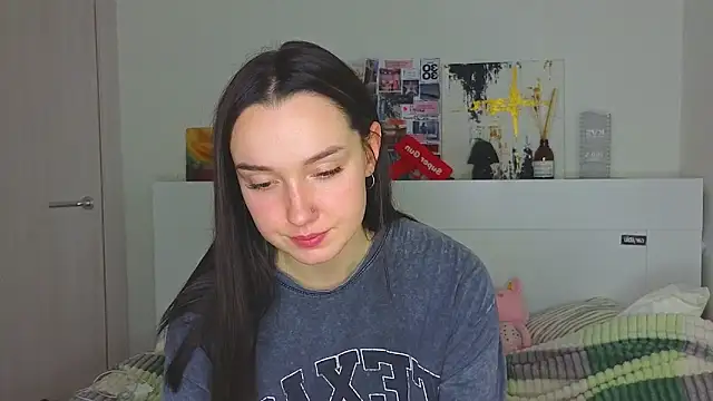 Snapshot of Wild_Sophie_ chatting on 3, 1, 2025 Wild Sophie online show from 3, 1, 2025
