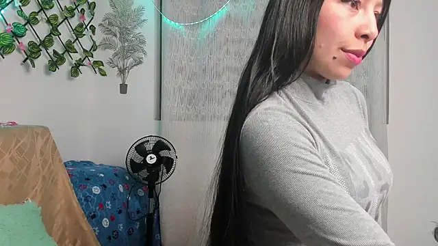 keyla meow online show from 4, 2, 2025