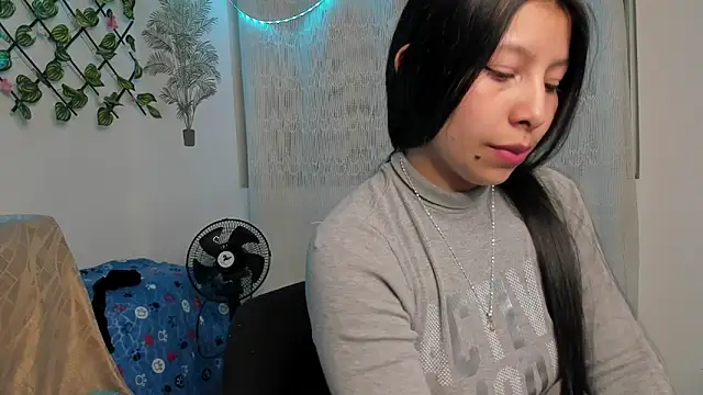 keyla meow online show from 30, 1, 2025