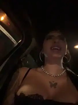 Hilary pinkk online show from 11, 4, 2026