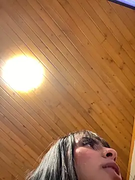 Hilary pinkk online show from 5, 2, 2026