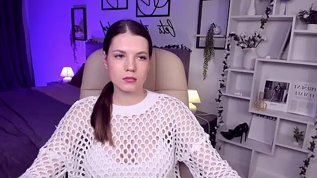 BellaSweetHeart online show from 4, 2, 2025