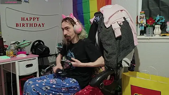 tallnerdyguy online show from 10, 2, 2026