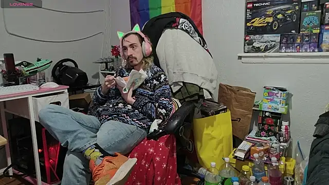 tallnerdyguy online show from 3, 5, 2026