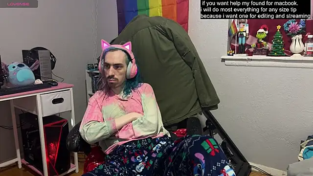 tallnerdyguy online show from 3, 3, 2025