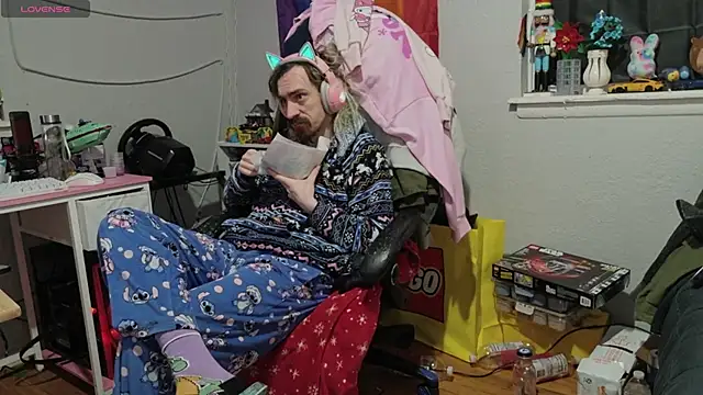 tallnerdyguy online show from 23, 2, 2026