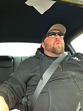Strong Bear89 online show from 19, 2, 2025