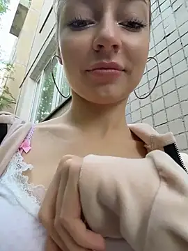 Snapshot of melissa_grr chatting on 17, 5, 2026 melissa grr online show from 17, 5, 2026