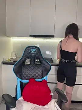 CurlyLara online show from 29, 3, 2026