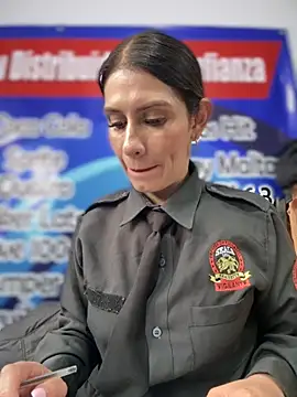 Snapshot of Alysson-- chatting on 16, 10, 2025 Alysson-- online show from 16, 10, 2025