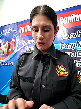 Snapshot of Alysson-- chatting on 24, 9, 2025 Alysson-- online show from 24, 9, 2025