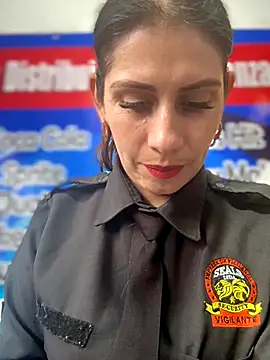 Snapshot of Alysson-- chatting on 24, 10, 2025 Alysson-- online show from 24, 10, 2025