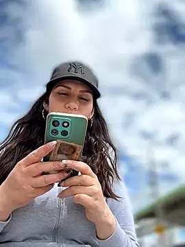 Alysson-- online show from 31, 3, 2026