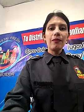 Snapshot of Alysson-- chatting on 11, 9, 2025 Alysson-- online show from 11, 9, 2025