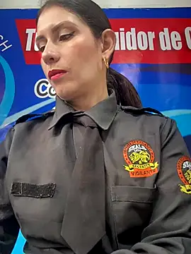 Snapshot of Alysson-- chatting on 26, 11, 2025 Alysson-- online show from 26, 11, 2025