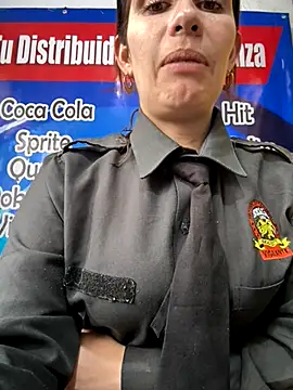 Snapshot of Alysson-- chatting on 25, 10, 2025 Alysson-- online show from 25, 10, 2025