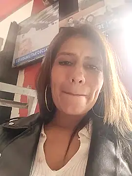 Snapshot of Alysson-- chatting on 14, 3, 2025 Alysson-- online show from 14, 3, 2025