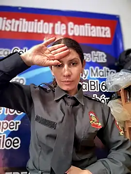 Snapshot of Alysson-- chatting on 17, 10, 2025 Alysson-- online show from 17, 10, 2025