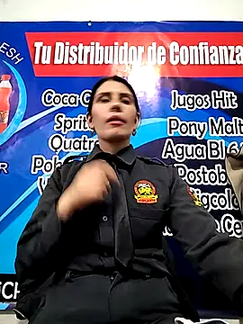 Snapshot of Alysson-- chatting on 30, 9, 2025 Alysson-- online show from 30, 9, 2025