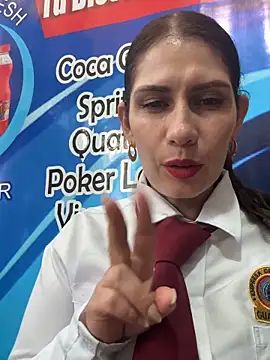 Snapshot of Alysson-- chatting on 28, 11, 2025 Alysson-- online show from 28, 11, 2025