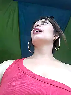 Snapshot of Alysson-- chatting on 20, 3, 2025 Alysson-- online show from 20, 3, 2025