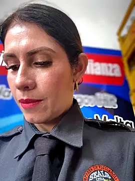 Snapshot of Alysson-- chatting on 20, 10, 2025 Alysson-- online show from 20, 10, 2025