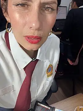 Snapshot of Alysson-- chatting on 19, 5, 2026 Alysson-- online show from 19, 5, 2026