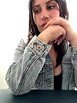 Alysson-- online show from 7, 1, 2026