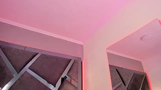 AmberiniHoffman online show from 10, 3, 2025