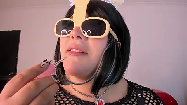 AmberiniHoffman online show from 10, 3, 2026